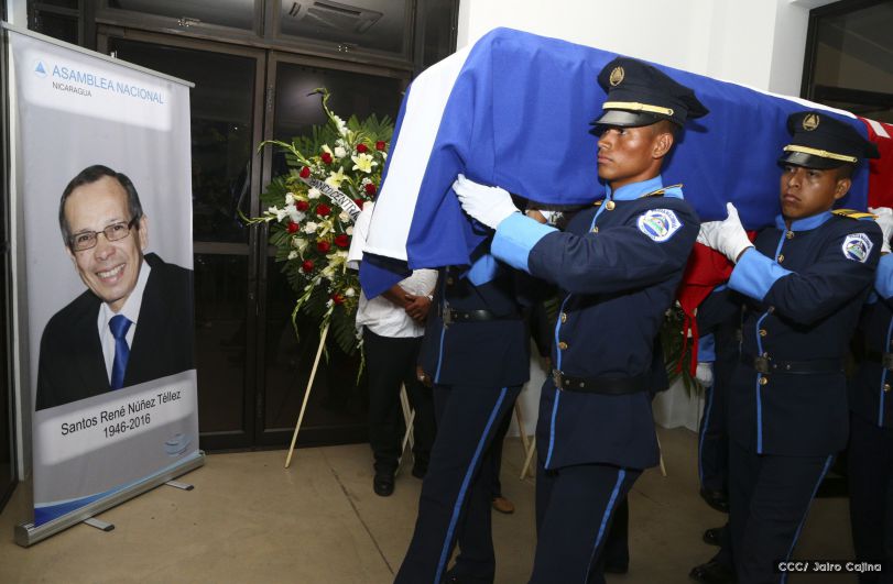 Compañero René Núñez recibido con honores en Peñas Blancas