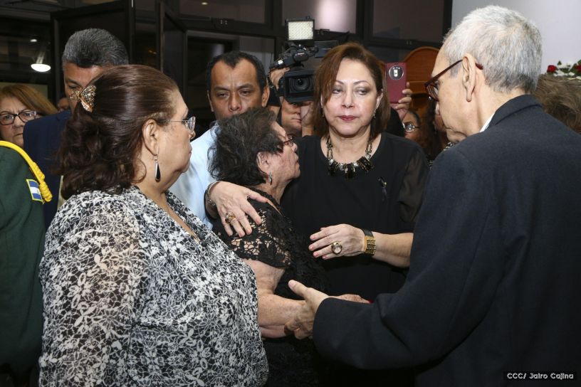 Compañero René Núñez recibido con honores en Peñas Blancas