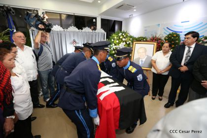 Vela de cuerpo presente del compañero René Núñez Téllez