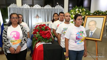 Vela de cuerpo presente del compañero René Núñez Téllez