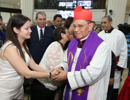 Daniel y Rosario participan en sesión solemne en la Asamblea Nacional en honor al compañero René Núñez