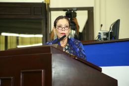 Daniel y Rosario participan en sesión solemne en la Asamblea Nacional en honor al compañero René Núñez