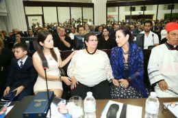 Daniel y Rosario participan en sesión solemne en la Asamblea Nacional en honor al compañero René Núñez