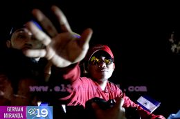 Nicaragua recibe a su Tetracampeón: Román "Chocolatito" González