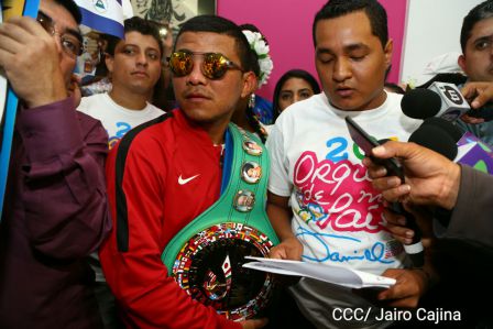 Nicaragua recibe a su Tetracampeón: Román "Chocolatito" González