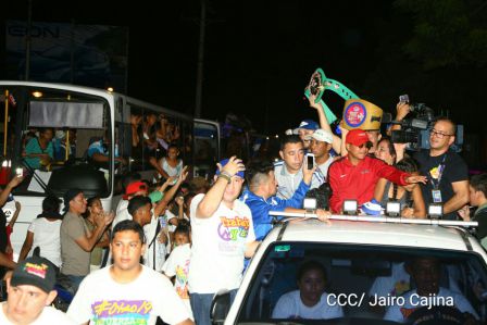 Nicaragua recibe a su Tetracampeón: Román "Chocolatito" González