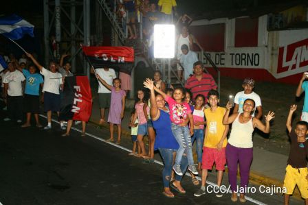 Nicaragua recibe a su Tetracampeón: Román "Chocolatito" González