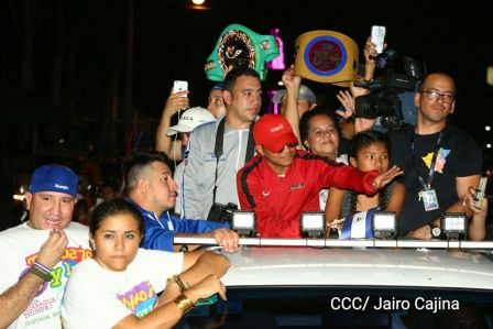 Nicaragua recibe a su Tetracampeón: Román "Chocolatito" González