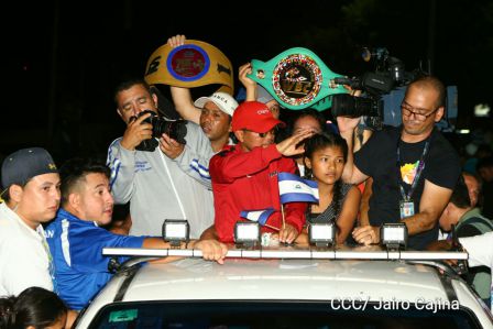 Nicaragua recibe a su Tetracampeón: Román "Chocolatito" González