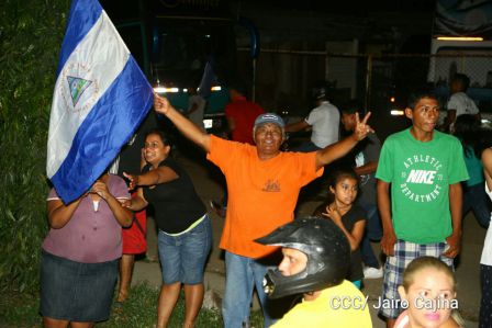 Nicaragua recibe a su Tetracampeón: Román "Chocolatito" González
