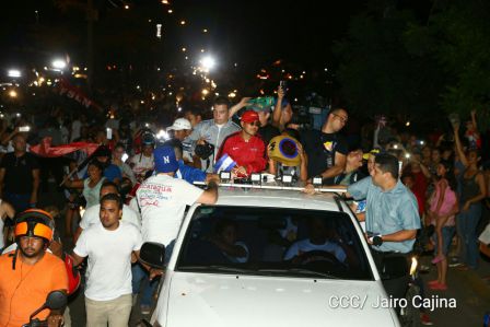 Nicaragua recibe a su Tetracampeón: Román "Chocolatito" González