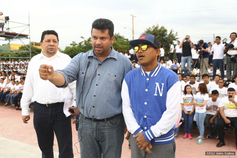 Daniel y Rosario reciben Antorcha de la Libertad y la Unidad Centroamericana