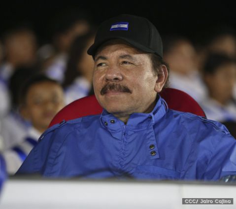 Daniel y Rosario reciben Antorcha de la Libertad y la Unidad Centroamericana