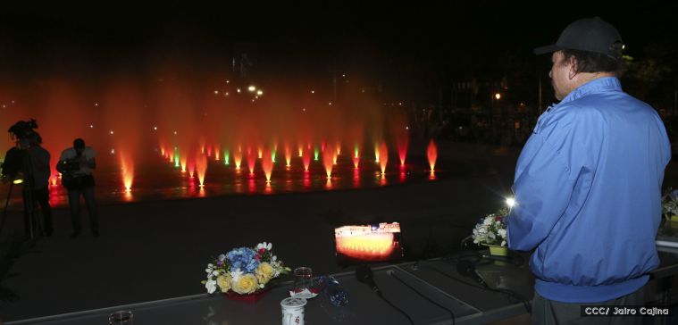 Daniel y Rosario reciben Antorcha de la Libertad y la Unidad Centroamericana