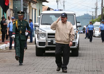 Comandante Daniel participa en honras fúnebres del compañero René Nuñez en León