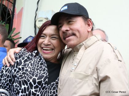 Comandante Daniel participa en honras fúnebres del compañero René Nuñez en León