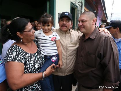 Comandante Daniel participa en honras fúnebres del compañero René Nuñez en León