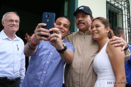Comandante Daniel participa en honras fúnebres del compañero René Nuñez en León