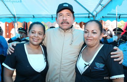 Comandante Daniel participa en honras fúnebres del compañero René Nuñez en León