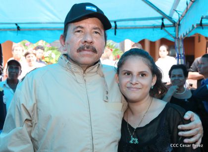 Comandante Daniel participa en honras fúnebres del compañero René Nuñez en León