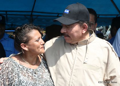 Comandante Daniel participa en honras fúnebres del compañero René Nuñez en León