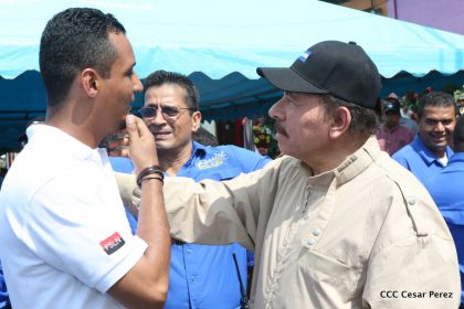 Comandante Daniel participa en honras fúnebres del compañero René Nuñez en León