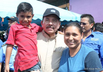 Comandante Daniel participa en honras fúnebres del compañero René Nuñez en León