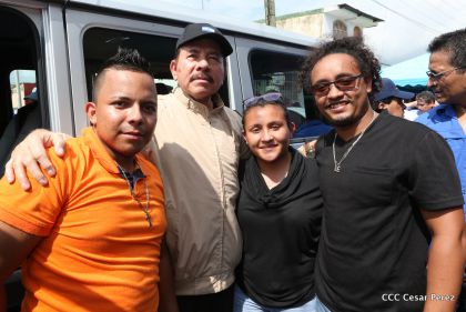 Comandante Daniel participa en honras fúnebres del compañero René Nuñez en León