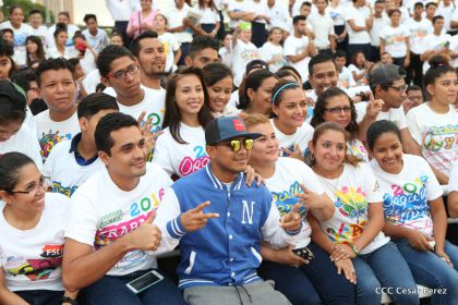 Daniel y Rosario reciben Antorcha de la Libertad y la Unidad Centroamericana
