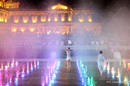 Daniel y Rosario reciben Antorcha de la Libertad y la Unidad Centroamericana