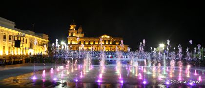 Daniel y Rosario reciben Antorcha de la Libertad y la Unidad Centroamericana
