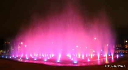 Daniel y Rosario reciben Antorcha de la Libertad y la Unidad Centroamericana