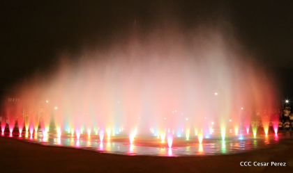 Daniel y Rosario reciben Antorcha de la Libertad y la Unidad Centroamericana