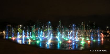Daniel y Rosario reciben Antorcha de la Libertad y la Unidad Centroamericana