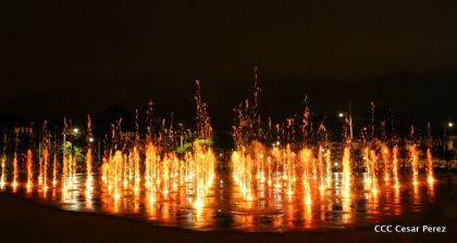 Daniel y Rosario reciben Antorcha de la Libertad y la Unidad Centroamericana