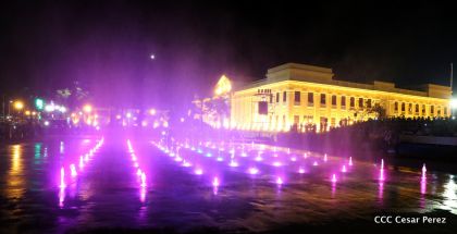 Daniel y Rosario reciben Antorcha de la Libertad y la Unidad Centroamericana