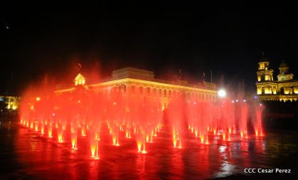 Daniel y Rosario reciben Antorcha de la Libertad y la Unidad Centroamericana