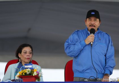 Más Fotos del Desfile Patrio en la Avenida de Bolívar a Chávez
