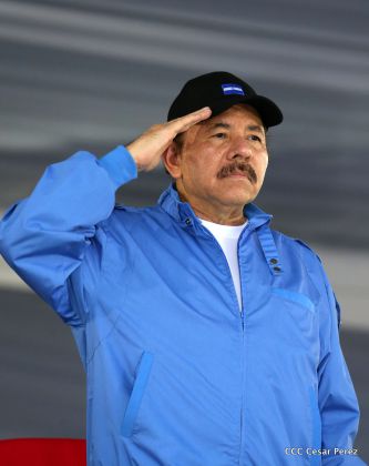 Más Fotos del Desfile Patrio en la Avenida de Bolívar a Chávez