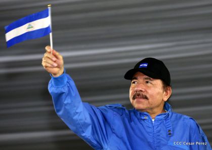 Más Fotos del Desfile Patrio en la Avenida de Bolívar a Chávez