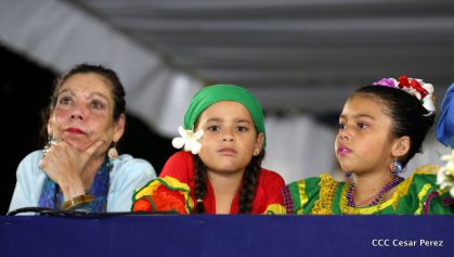 Más Fotos del Desfile Patrio en la Avenida de Bolívar a Chávez
