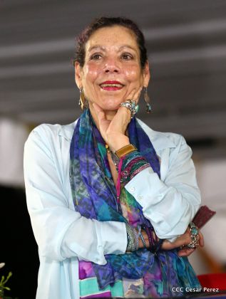 Más Fotos del Desfile Patrio en la Avenida de Bolívar a Chávez