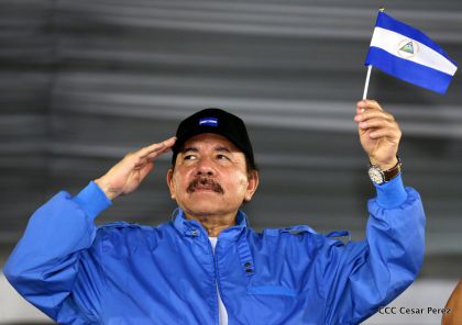 Más Fotos del Desfile Patrio en la Avenida de Bolívar a Chávez