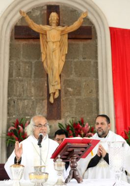 Eucaristía del Cardenal Leopoldo Brenes en Dolores, Carazo