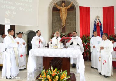 Eucaristía del Cardenal Leopoldo Brenes en Dolores, Carazo