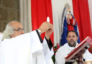 Eucaristía del Cardenal Leopoldo Brenes en Dolores, Carazo