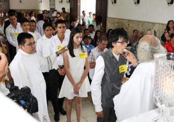 Eucaristía del Cardenal Leopoldo Brenes en Dolores, Carazo