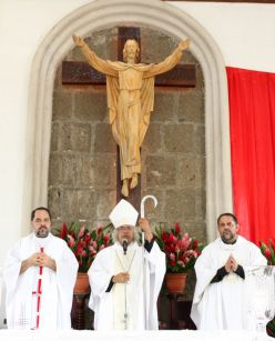 Eucaristía del Cardenal Leopoldo Brenes en Dolores, Carazo