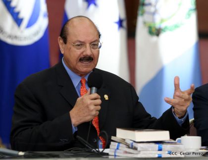 Presidente Daniel se reúne con el PARLACEN