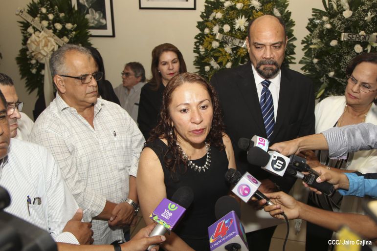 Vela del escritor y médico Fernando Silva